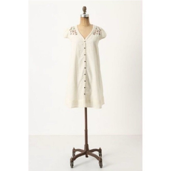 Anthropologie Dresses & Skirts - Pretty Anthropologie embroidered dress or tunic